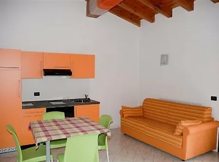 Lejlighedshotel Rocca Dei Marchesi 2*